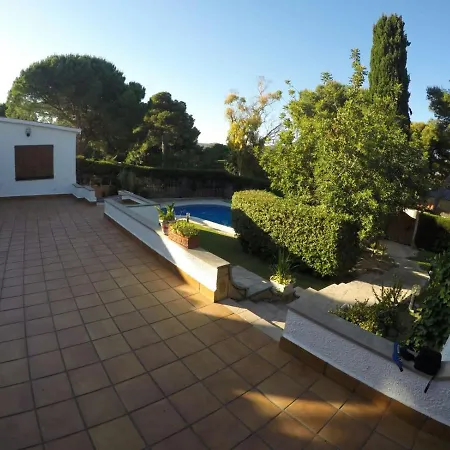 Roc Villa *