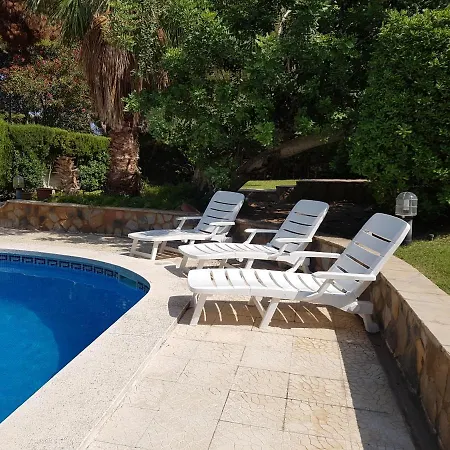 Roc Villa Roda de Bará